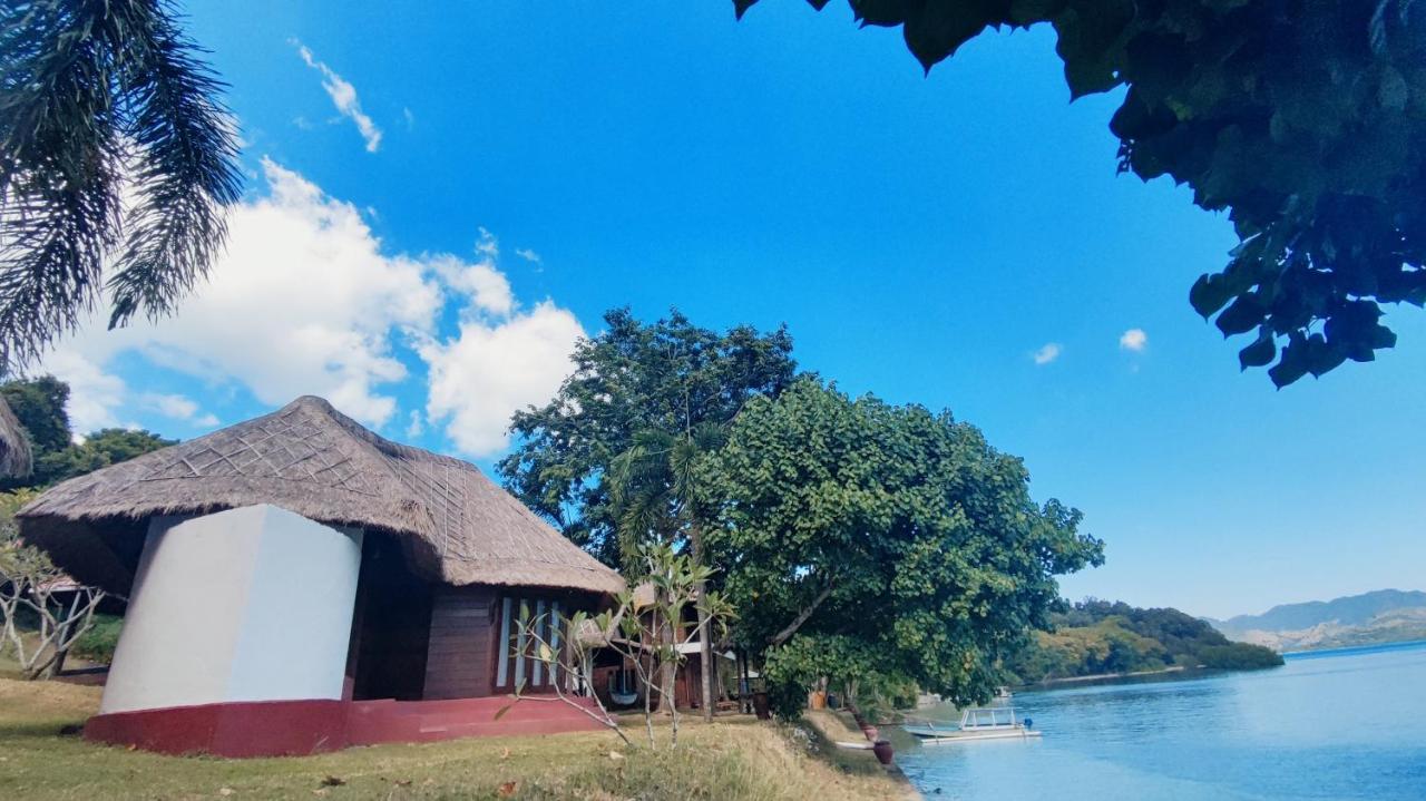 Khabita Beach Resort Lembar  Exterior photo